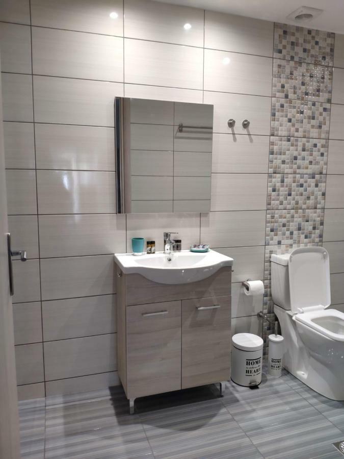 Neva Apartments By The Beach Makrýgialos 外观 照片