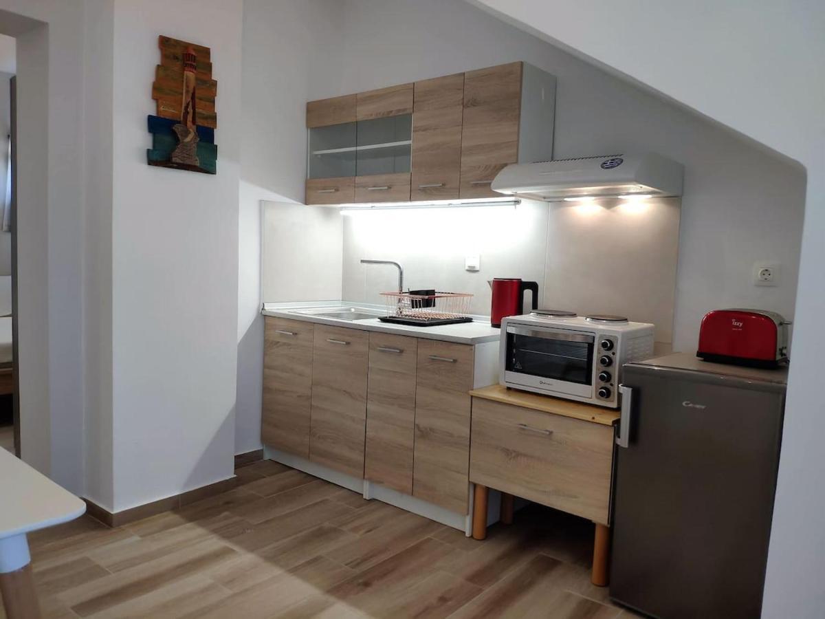 Neva Apartments By The Beach Makrýgialos 外观 照片